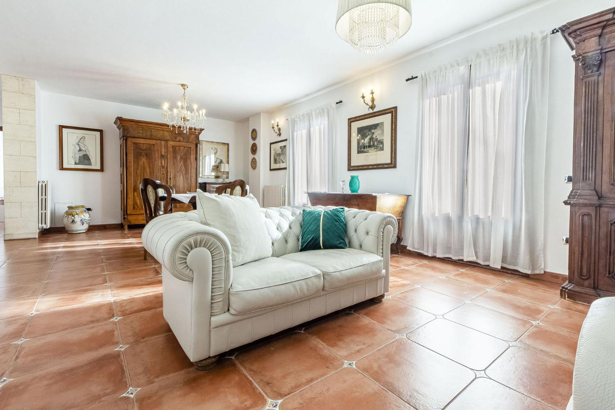 Exclusive Roth Apartments 사사리 외부 사진